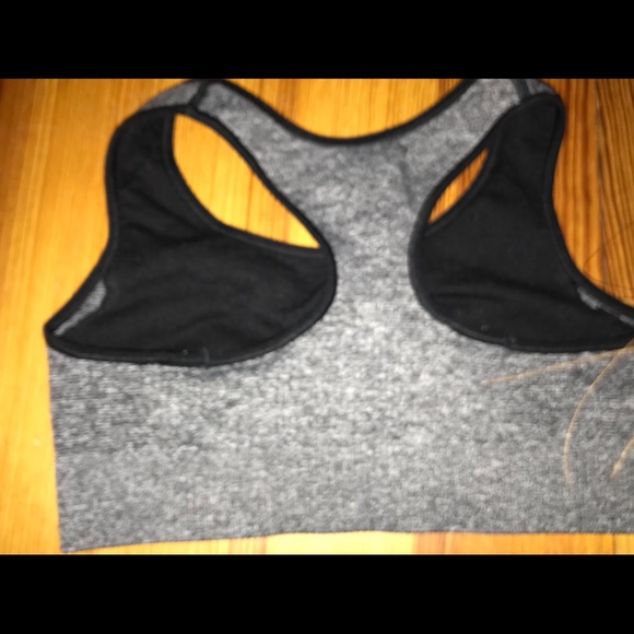 Champion sports bra - Picture 2 of 3